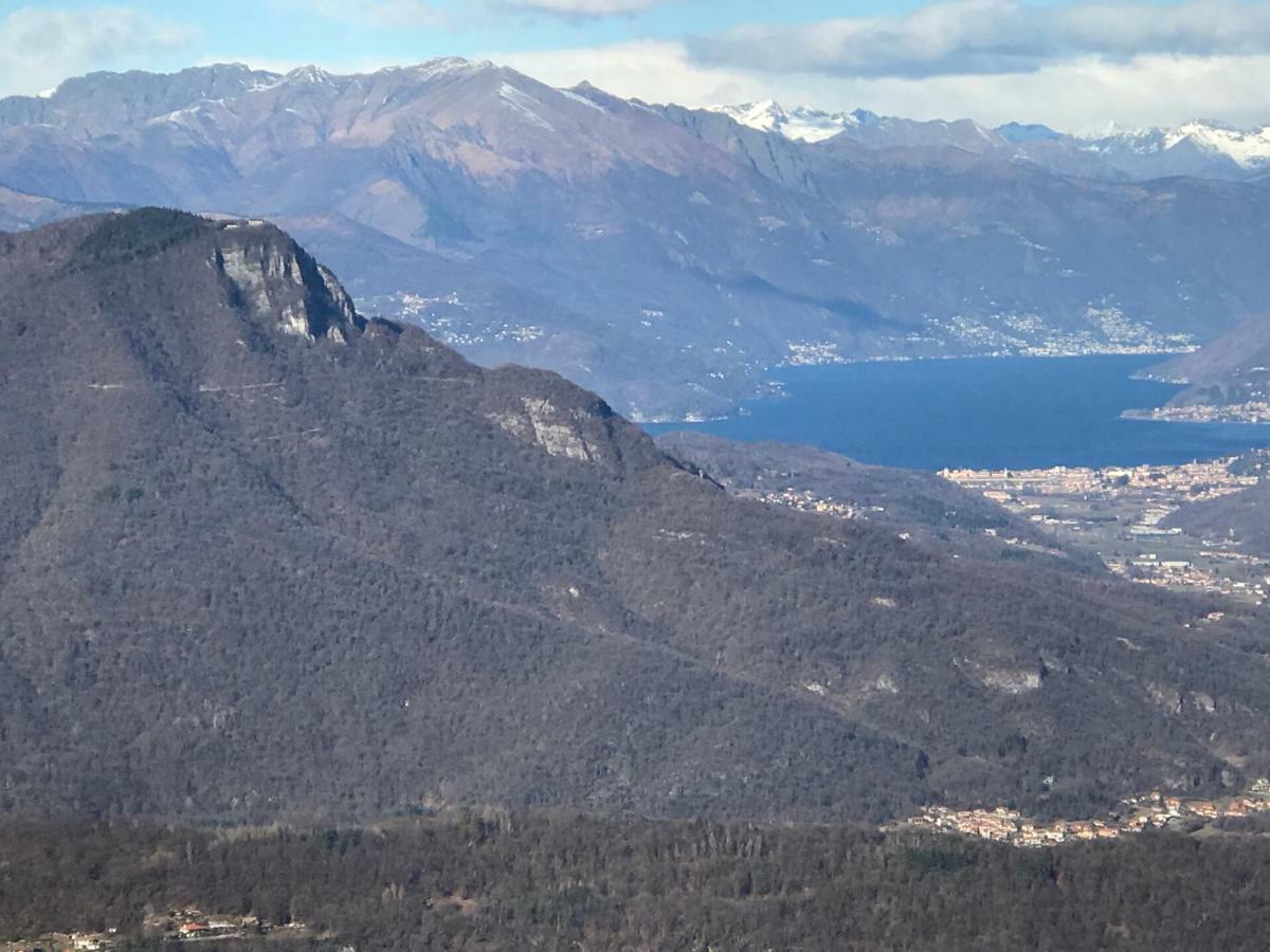 Lakeside Lago Maggiore Monvalle Екстериор снимка
